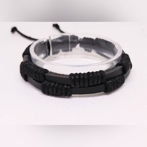 Men's bracelet leather layered black new e7‎